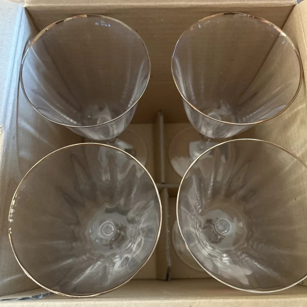 Mikasa Allegro Gold Rimmed‎ Crystal Wine Goblets Set Of Four New In Box